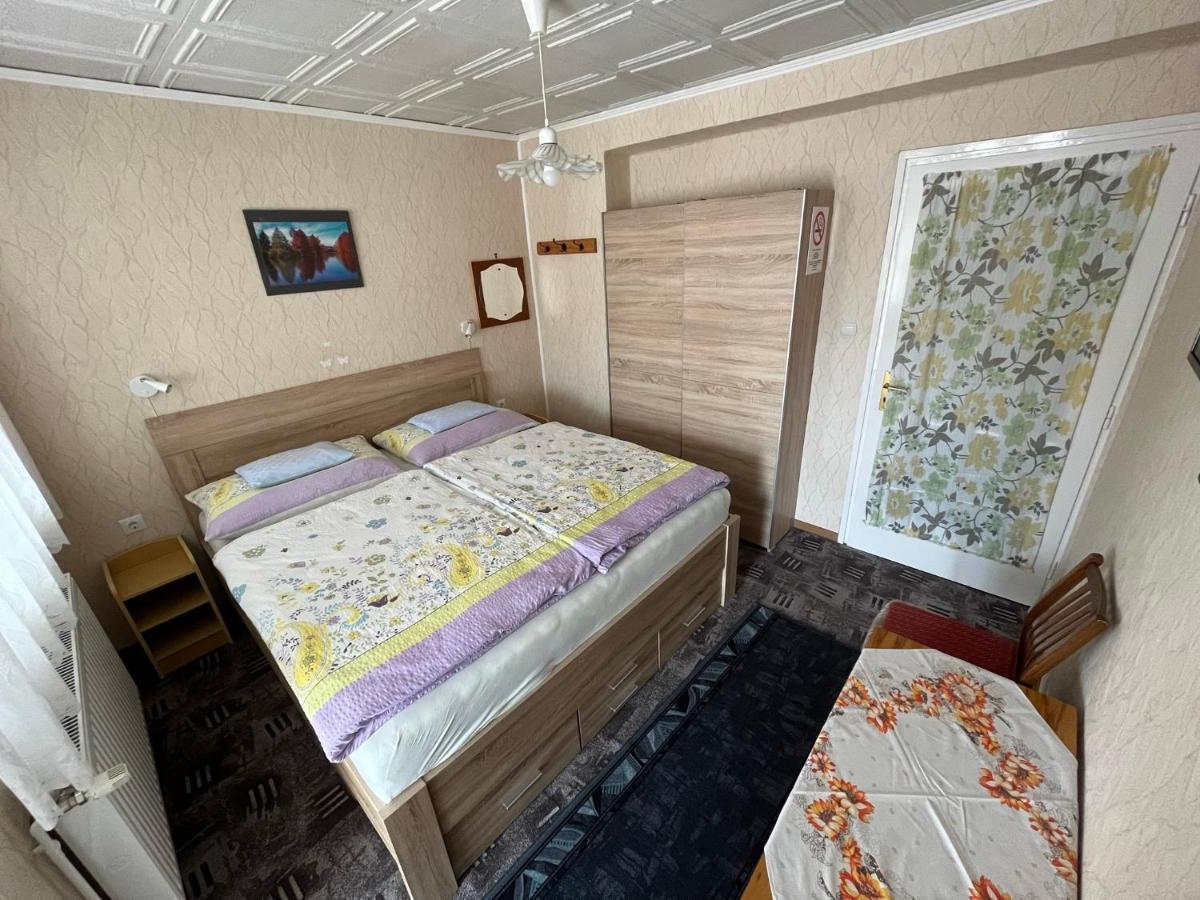 Karolin Apartman Bük 外观 照片