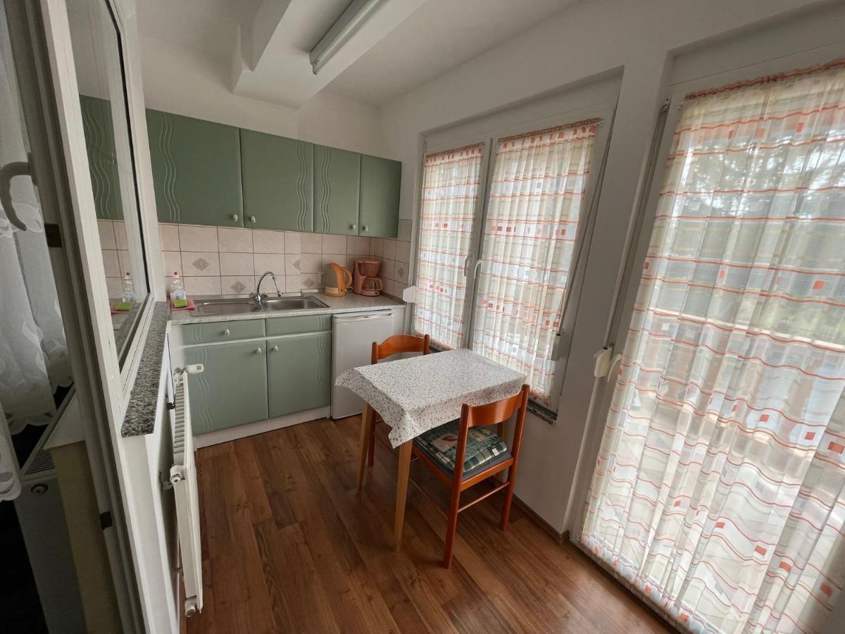 Karolin Apartman Bük 外观 照片