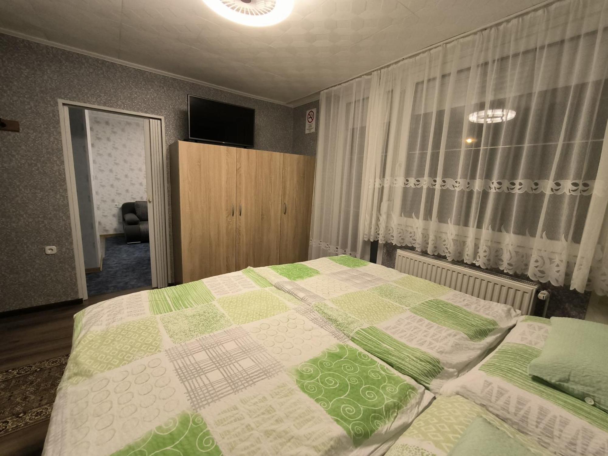 Karolin Apartman Bük 外观 照片