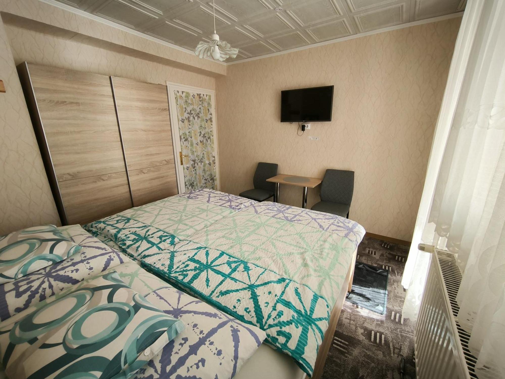 Karolin Apartman Bük 外观 照片